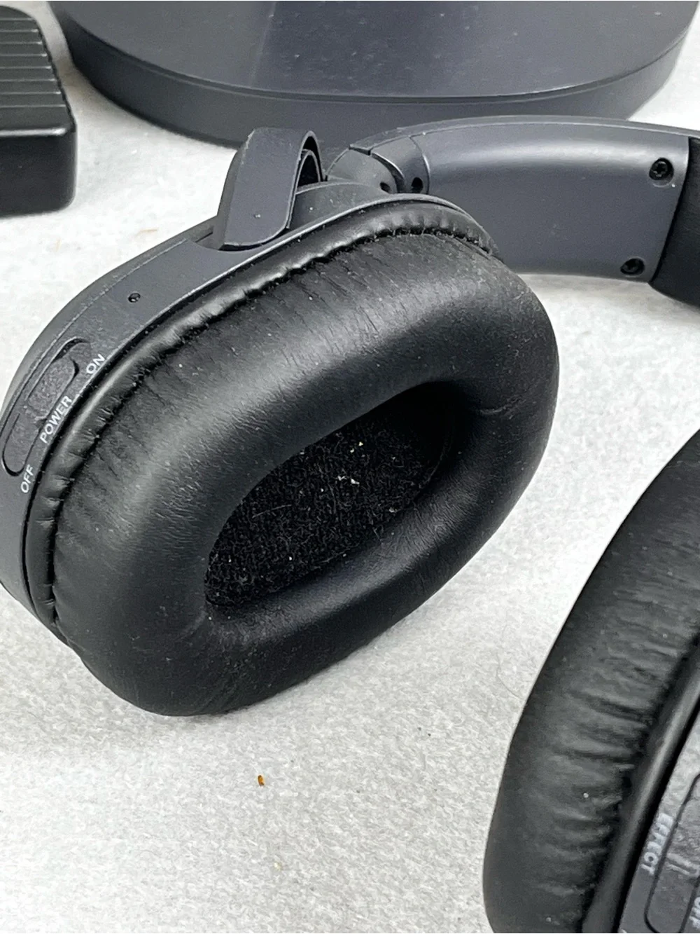 Sony RF400 wireless home theater headphones in black *Tested*